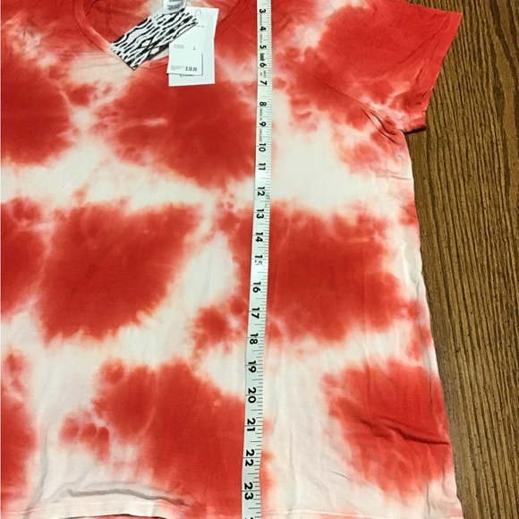 Red Tie-Dye V-Neck Women's Top New with tags size large - Picture 4 of 6